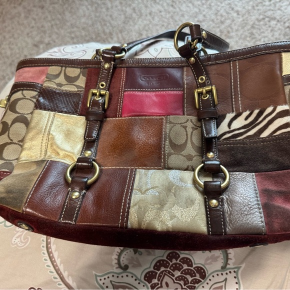 Used Coach purse - Picture 8 of 9